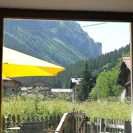 Mitoyen, 3 Pieces, Jardinet, Proche Centre, Calme Et Ensoleille A Pralognan-la-vanoise. - Fr-1-464-219
